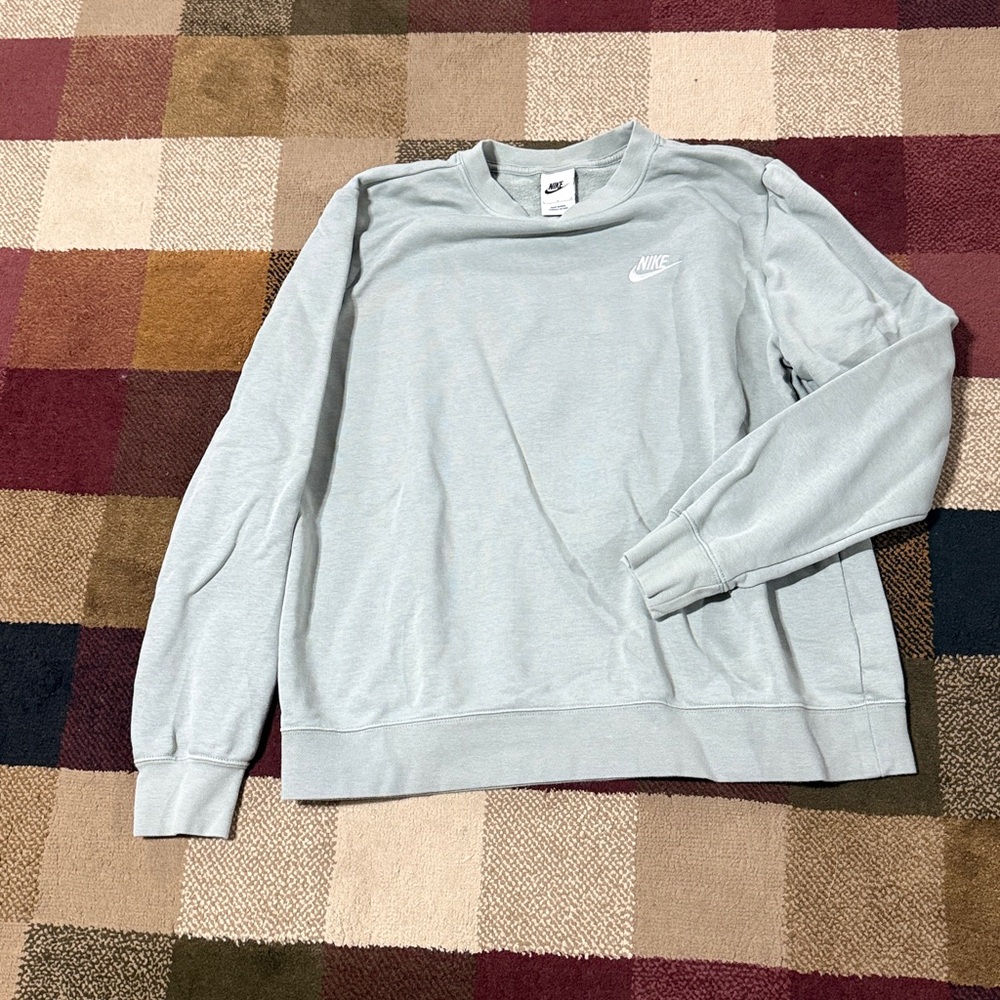 Nike Women’s Mint Green Crewneck Sweatshirt